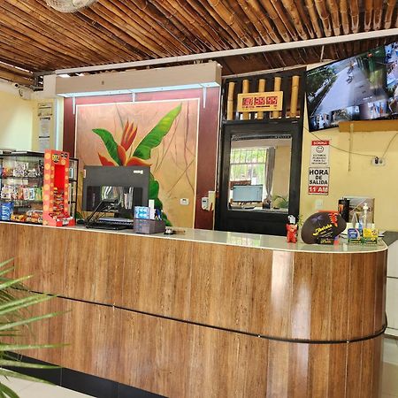 Libelula Hotel Пуерто Малдонадо Екстериор снимка
